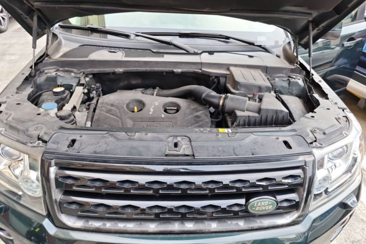 Used Land Rover Freelander 2 2015 2.0T Si4 HSE Luxury Collector's Edition Engine Bay