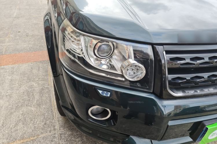 Used Land Rover Freelander 2 2015 2.0T Si4 HSE Luxury Collector's Edition Exterior 6