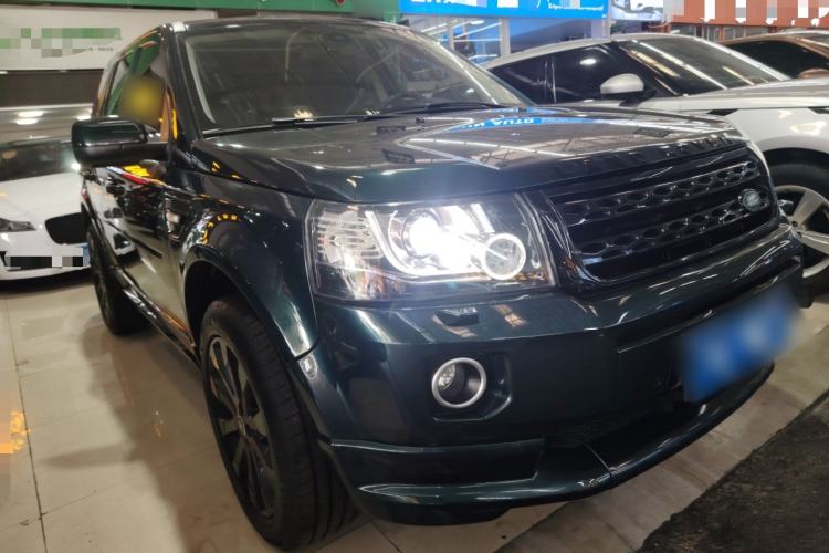 Used Land Rover Freelander 2 2015 2.0T Si4 HSE Luxury Collector's Edition Front Right 45 Deg