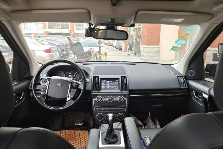Used Land Rover Freelander 2 2015 2.0T Si4 HSE Luxury Collector's Edition Headliner