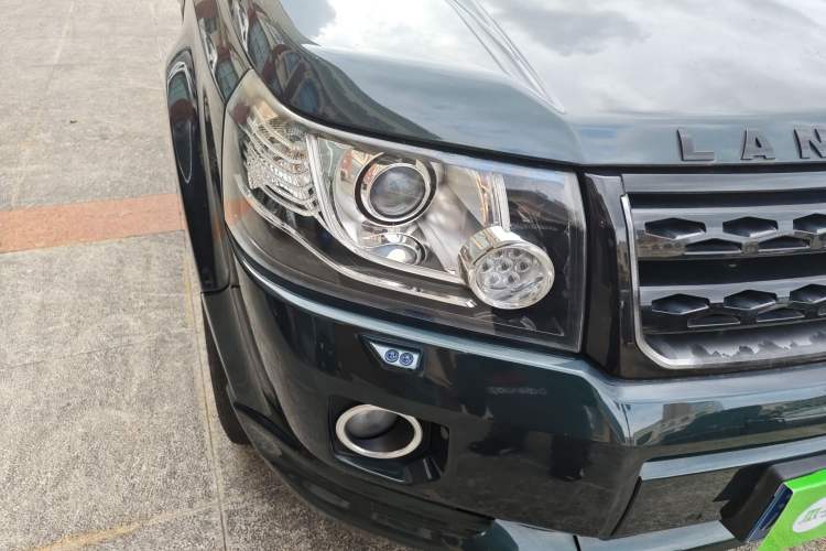 Used Land Rover Freelander 2 2015 2.0T Si4 HSE Luxury Collector's Edition Right Front Headlight