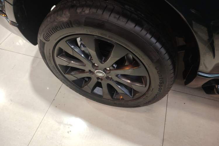 Used Land Rover Freelander 2 2015 2.0T Si4 HSE Luxury Collector's Edition Right Rear Wheel Hub
