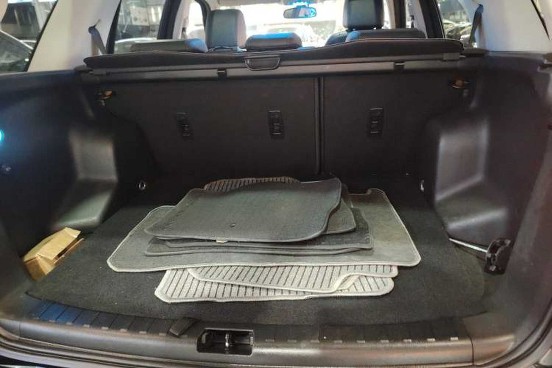 Used Land Rover Freelander 2 2015 2.0T Si4 HSE Luxury Collector's Edition Trunk