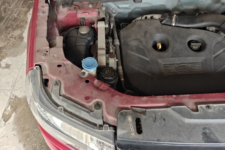 Used Land Rover Freelander 2 2015 2.0T Si4 XS Collection Edition Engine Bay Right