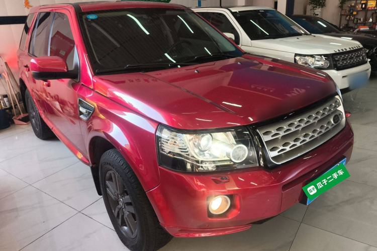 Used Land Rover Freelander 2 2015 2.0T Si4 XS Collection Edition Front Right 45 Deg
