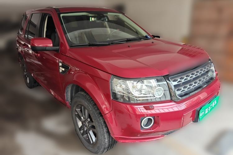 Used Land Rover Freelander 2 2015 2.0T Si4 XS Collection Edition Front Right 45 Deg