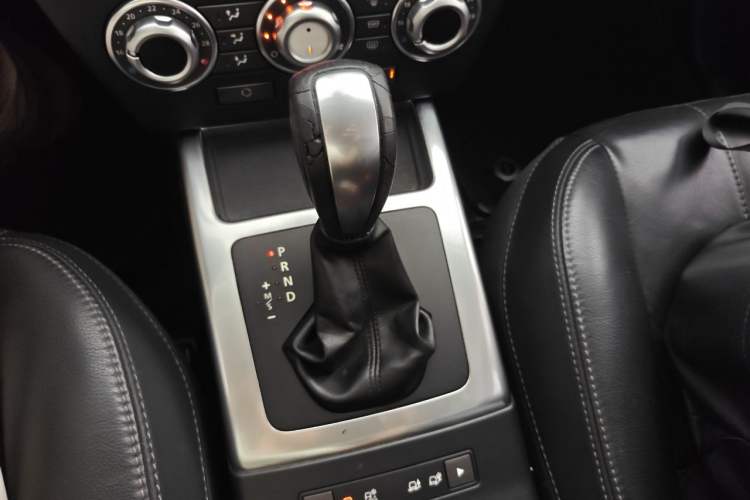 Used Land Rover Freelander 2 2015 2.0T Si4 XS Collection Edition Gear Lever