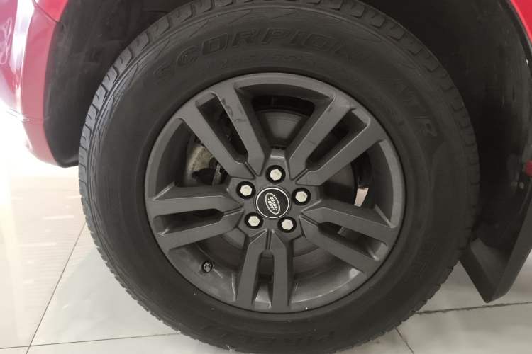 Used Land Rover Freelander 2 2015 2.0T Si4 XS Collection Edition Left Front Wheel Hub
