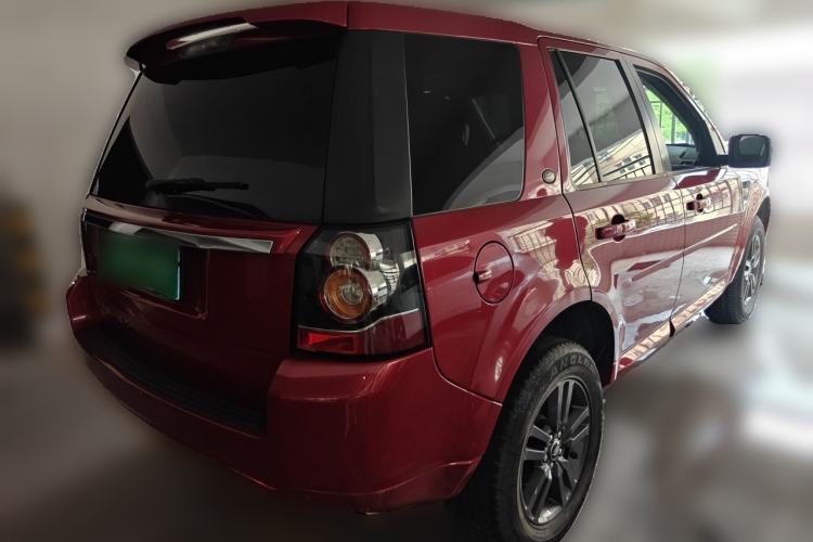 Used Land Rover Freelander 2 2015 2.0T Si4 XS Collection Edition Rear Right 45 Deg