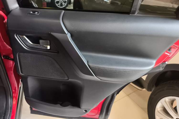 Used Land Rover Freelander 2 2015 2.0T Si4 XS Collection Edition Right Rear Door Interior