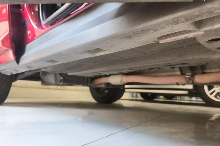 Used Land Rover Freelander 2 2015 2.0T Si4 XS Collection Edition Right Side Sill