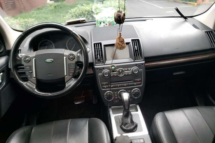 Used Land Rover Freelander 2 2015 2.0T Si4 XS Collection Edition Center Console