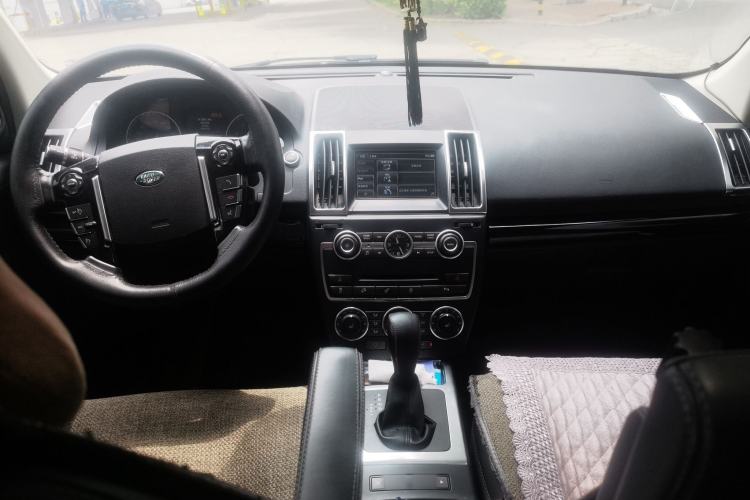 Used Land Rover Freelander 2 2015 2.0T Si4 HSE Luxury Collector's Edition Center Console