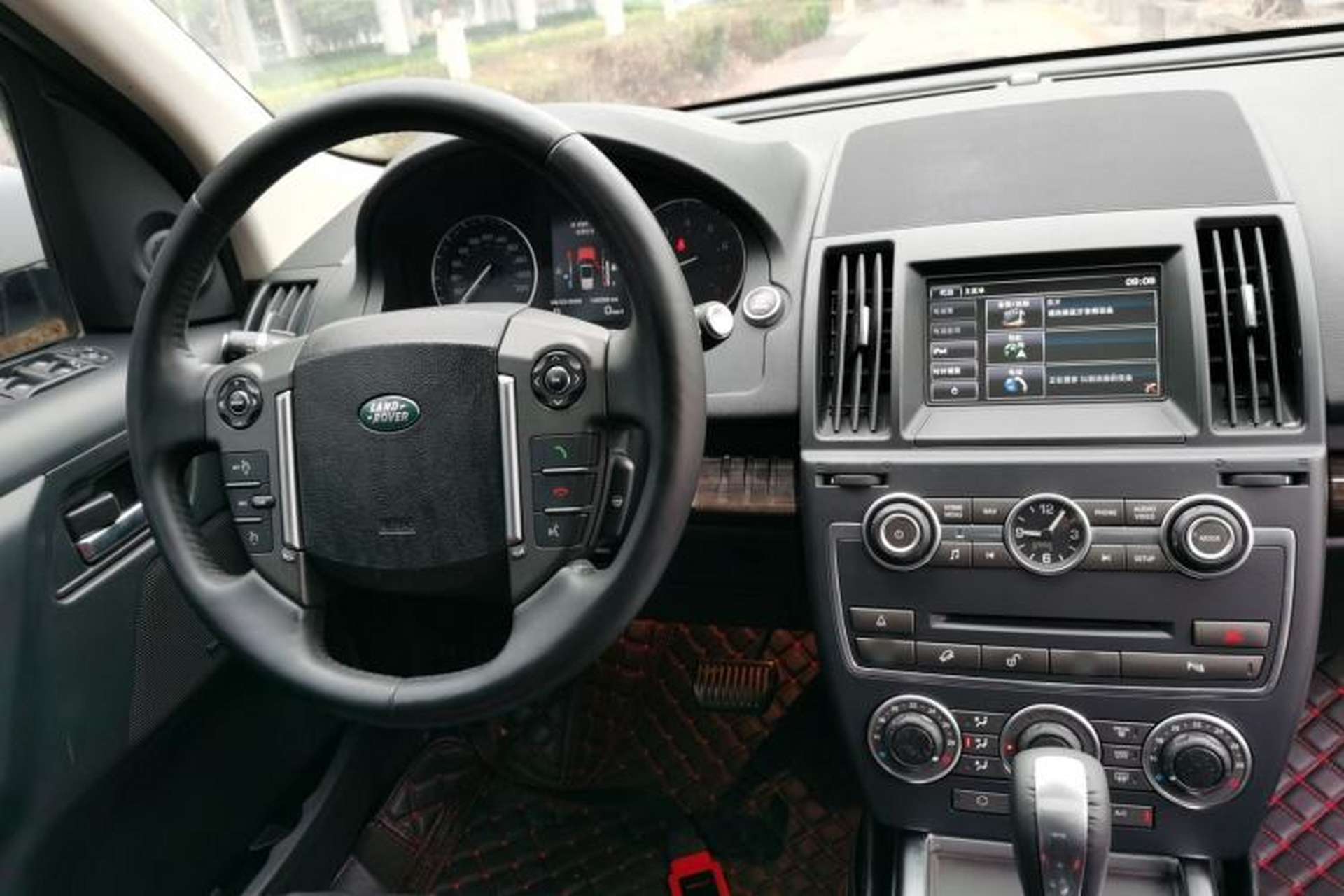 Used Land Rover Freelander 2 2015 2.0T Si4 XS Collection Edition Center Console