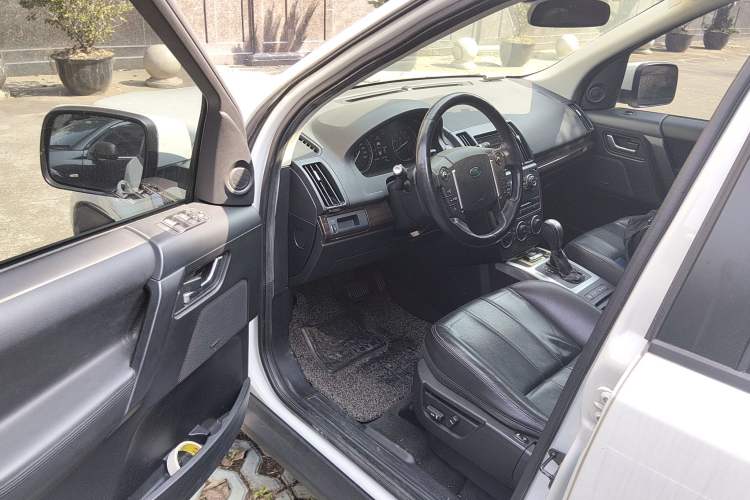 Used Land Rover Freelander 2 2015 2.0T Si4 XS Collection Edition Driver Seat