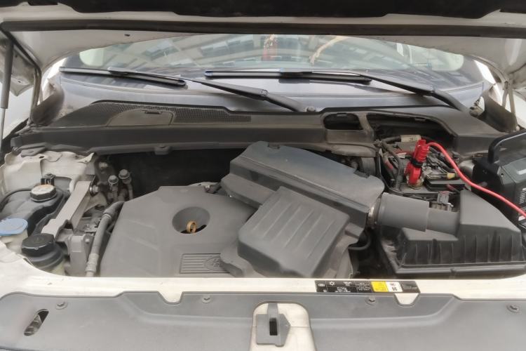 Used Land Rover Freelander 2 2015 2.0T Si4 XS Collection Edition Engine Bay