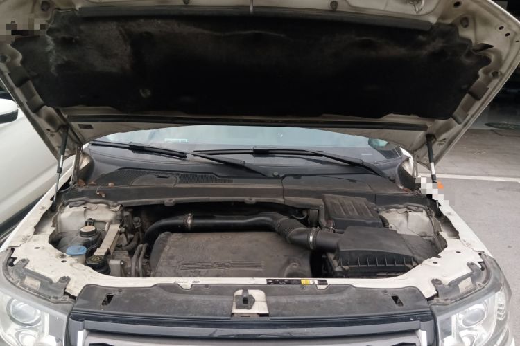 Used Land Rover Freelander 2 2015 2.2T SD4 XS Collector's Edition Engine Bay