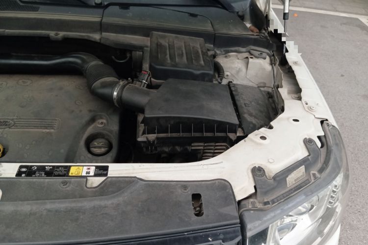 Used Land Rover Freelander 2 2015 2.2T SD4 XS Collector's Edition Engine Bay Left