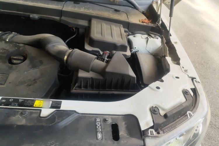Used Land Rover Freelander 2 2015 2.0T Si4 XS Collection Edition Engine Bay Left