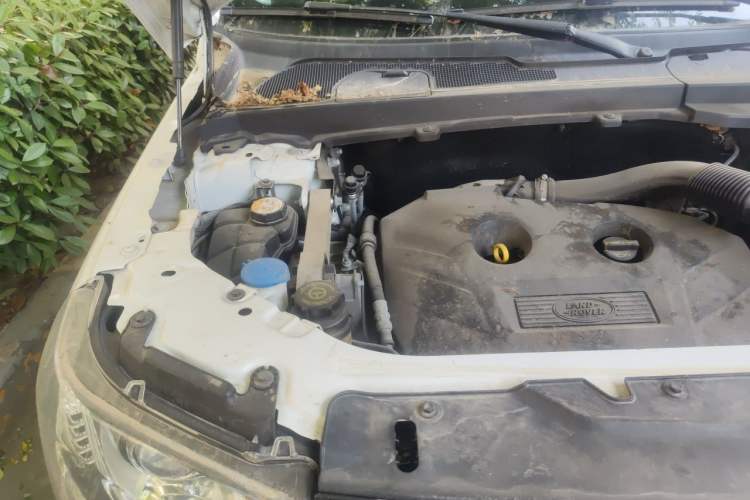 Used Land Rover Freelander 2 2015 2.0T Si4 XS Collection Edition Engine Bay Right