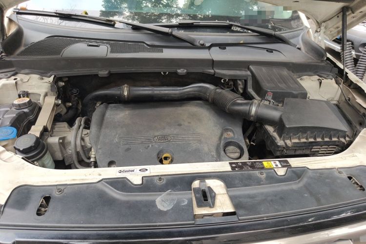 Used Land Rover Freelander 2 2015 2.2T SD4 XS Collector's Edition Engine Bay