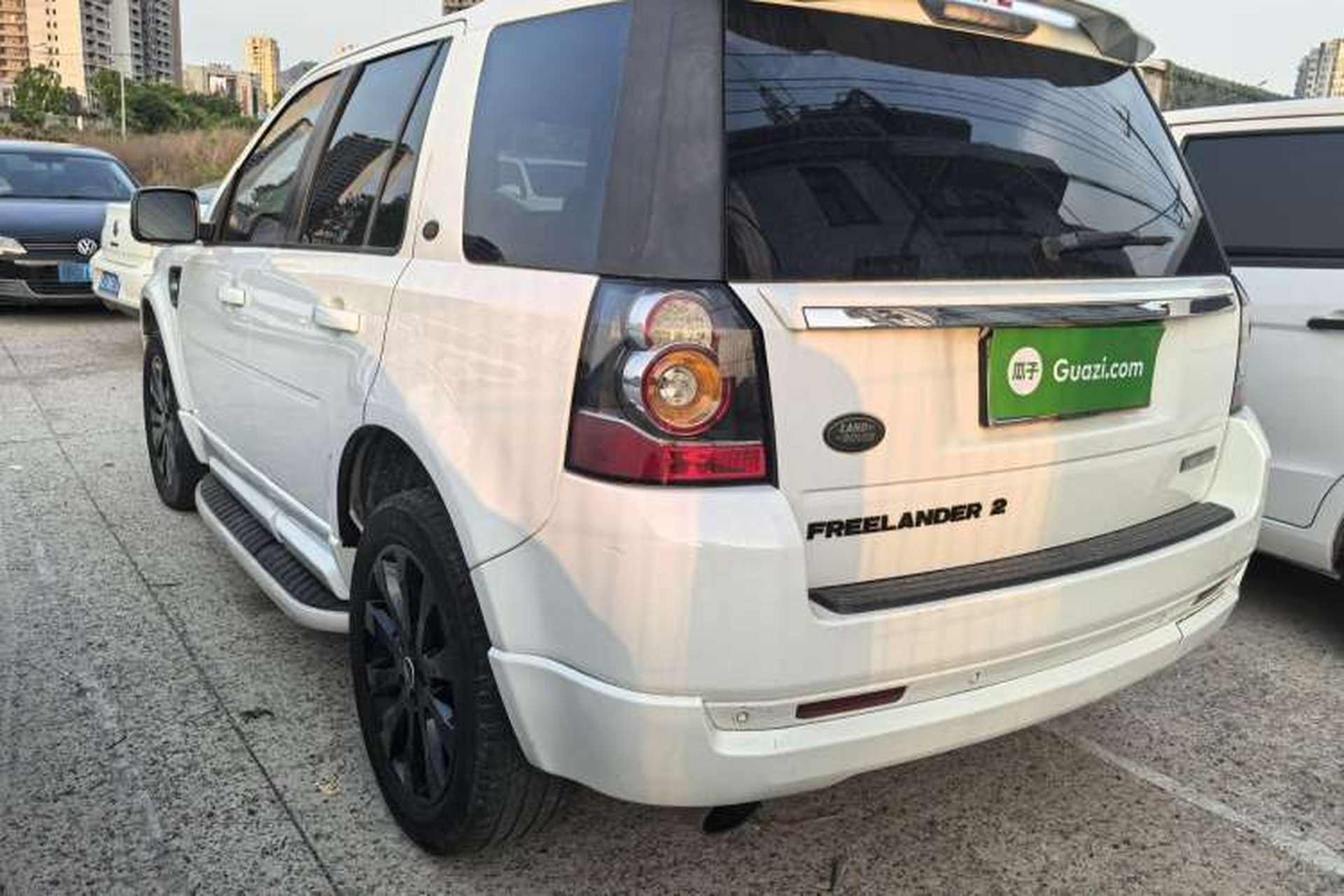 Used Land Rover Freelander 2 2015 2.0T Si4 HSE Luxury Collector's Edition Exterior 3