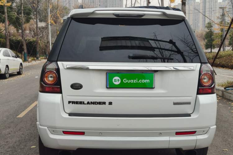 Used Land Rover Freelander 2 2015 2.0T Si4 HSE Luxury Collector's Edition Exterior 3