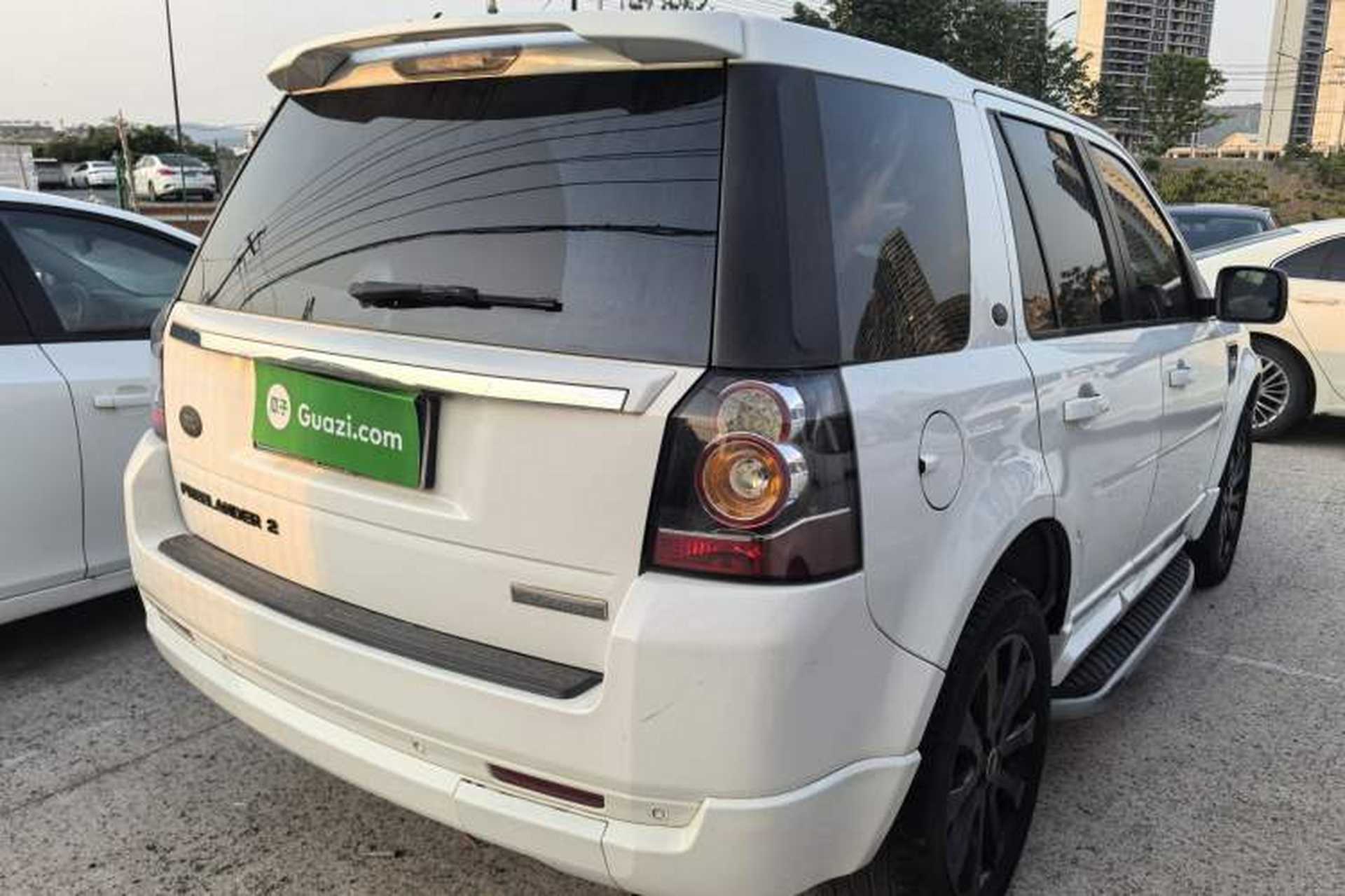 Used Land Rover Freelander 2 2015 2.0T Si4 HSE Luxury Collector's Edition Exterior 5