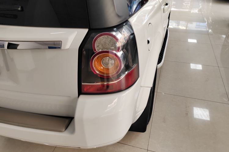 Used Land Rover Freelander 2 2015 2.0T Si4 XS Collection Edition Exterior 6