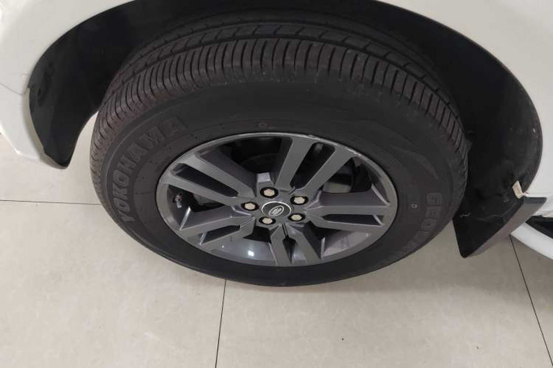 Used Land Rover Freelander 2 2015 2.0T Si4 XS Collection Edition Exterior 7