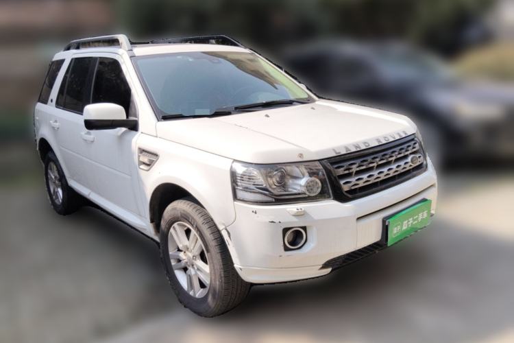 Used Land Rover Freelander 2 2015 2.0T Si4 XS Collection Edition Front Right 45 Deg
