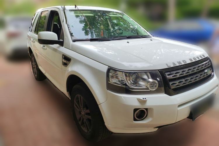 Used Land Rover Freelander 2 2015 2.0T Si4 XS Collection Edition Front Right 45 Deg
