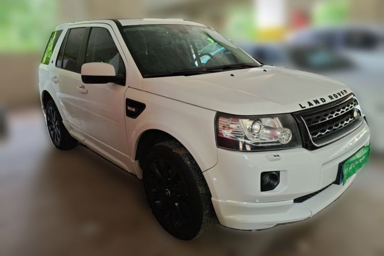 Used Land Rover Freelander 2 2015 2.0T Si4 HSE Luxury Collector's Edition Front Right 45 Deg