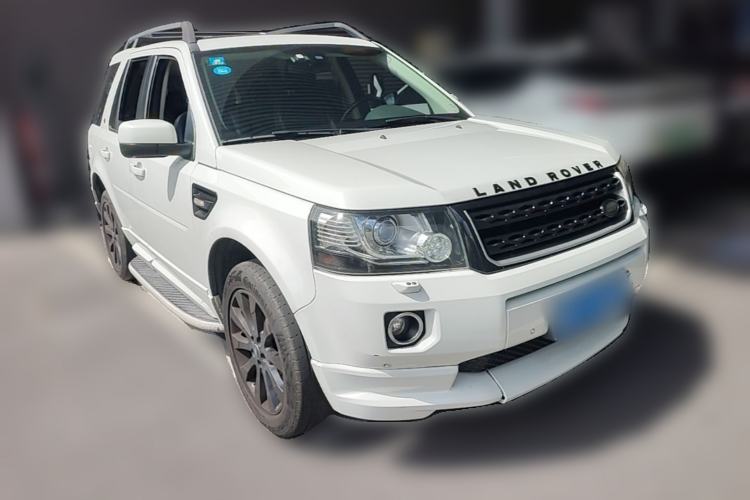 Used Land Rover Freelander 2 2015 2.0T Si4 HSE Luxury Collector's Edition Front Right 45 Deg