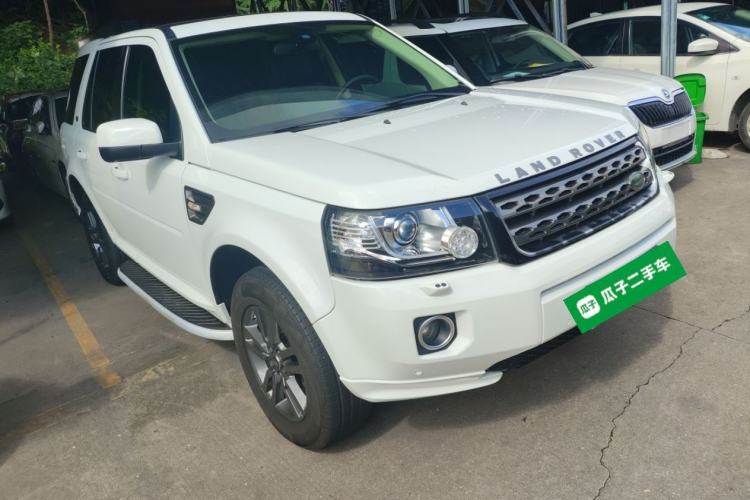 Used Land Rover Freelander 2 2015 2.0T Si4 XS Collection Edition Front Right 45 Deg
