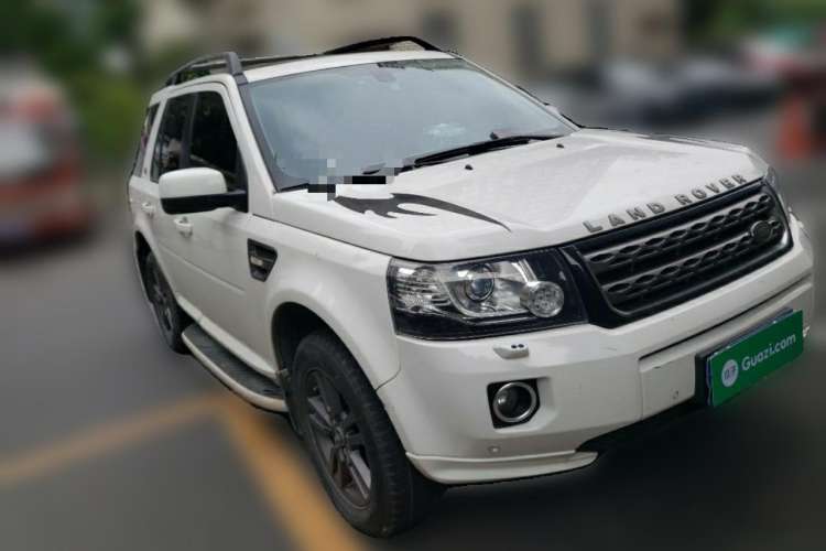 Used Land Rover Freelander 2 2015 2.0T Si4 XS Collection Edition Front Right 45 Deg