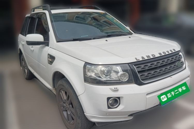 Used Land Rover Freelander 2 2015 2.2T SD4 XS Collector's Edition Front Right 45 Deg