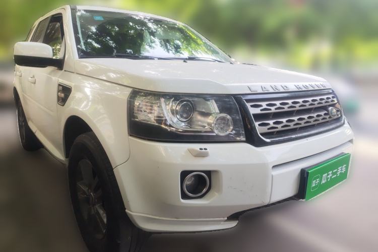 Used Land Rover Freelander 2 2015 2.0T Si4 XS Collection Edition Front Right 45 Deg