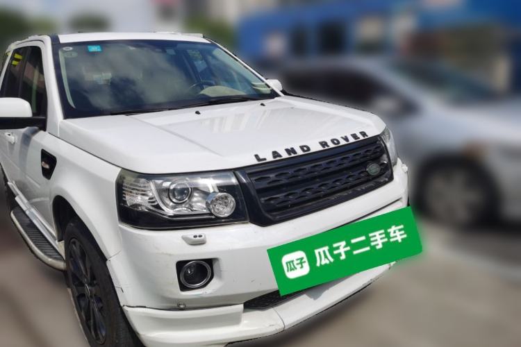 Used Land Rover Freelander 2 2015 2.0T Si4 HSE Luxury Collector's Edition Front Right 45 Deg