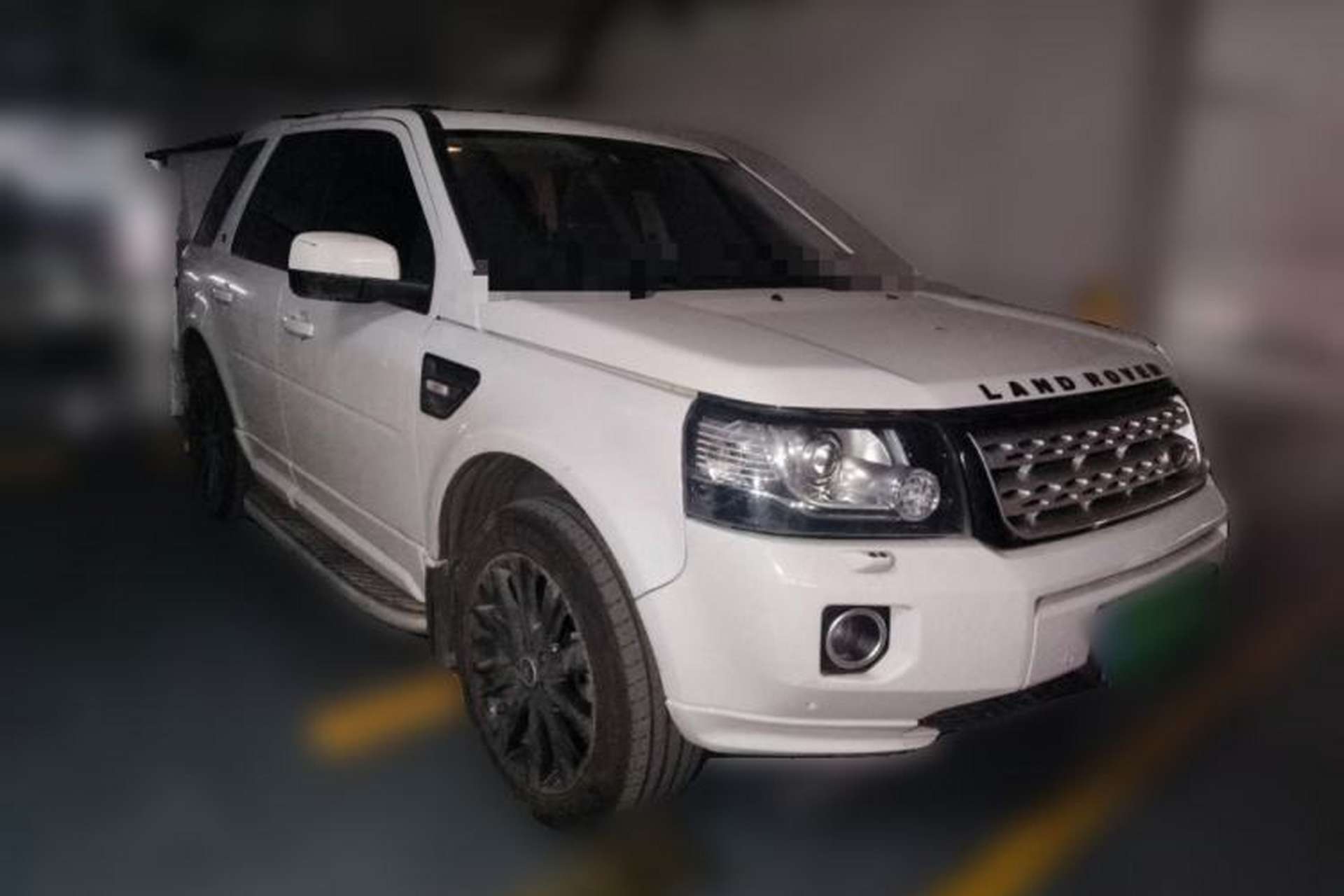 Used Land Rover Freelander 2 2015 2.0T Si4 HSE Luxury Collector's Edition Front Right 45 Deg