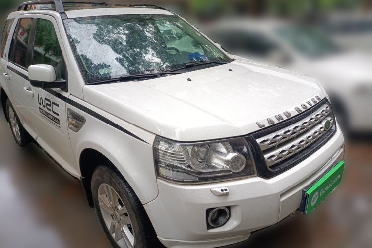 Used Land Rover Freelander 2 2015 2.2T SD4 XS Collector's Edition Front Right 45 Deg
