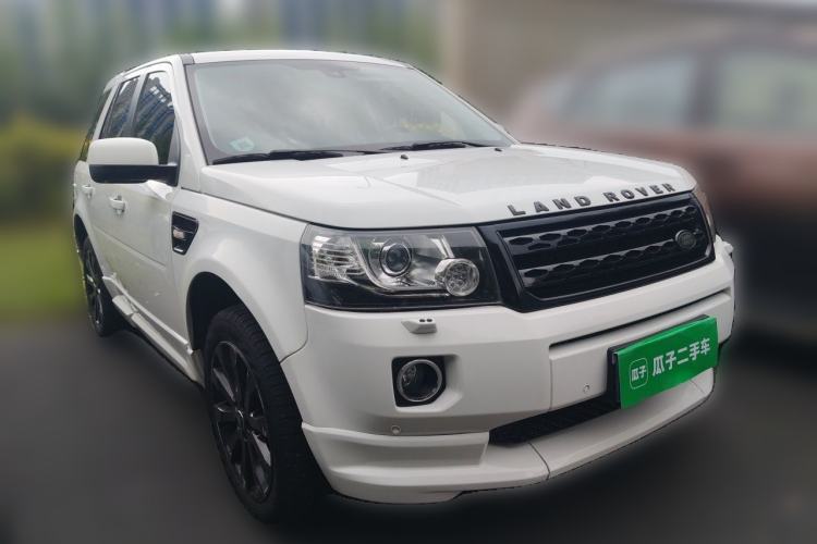Used Land Rover Freelander 2 2015 2.0T Si4 HSE Luxury Collector's Edition Front Right 45 Deg