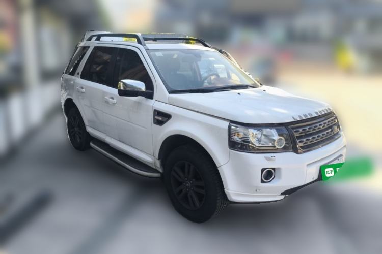 Used Land Rover Freelander 2 2015 2.0T Si4 XS Collection Edition Front Right 45 Deg