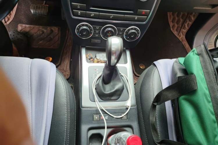 Used Land Rover Freelander 2 2015 2.0T Si4 XS Collection Edition Gear Lever