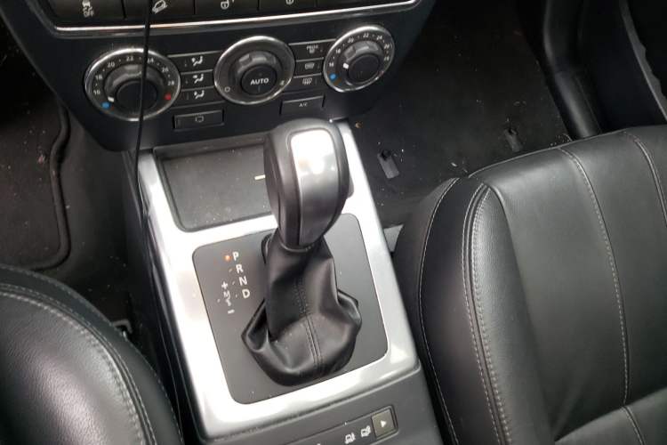 Used Land Rover Freelander 2 2015 2.0T Si4 XS Collection Edition Gear Lever