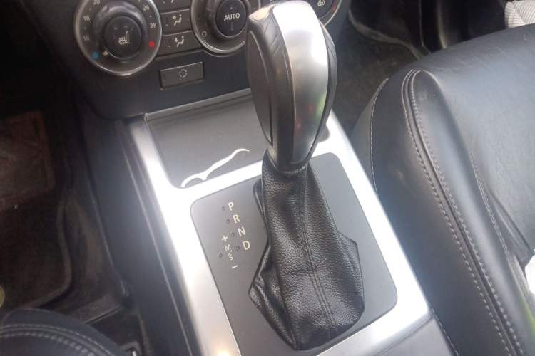 Used Land Rover Freelander 2 2015 2.0T Si4 HSE Luxury Collector's Edition Gear Lever