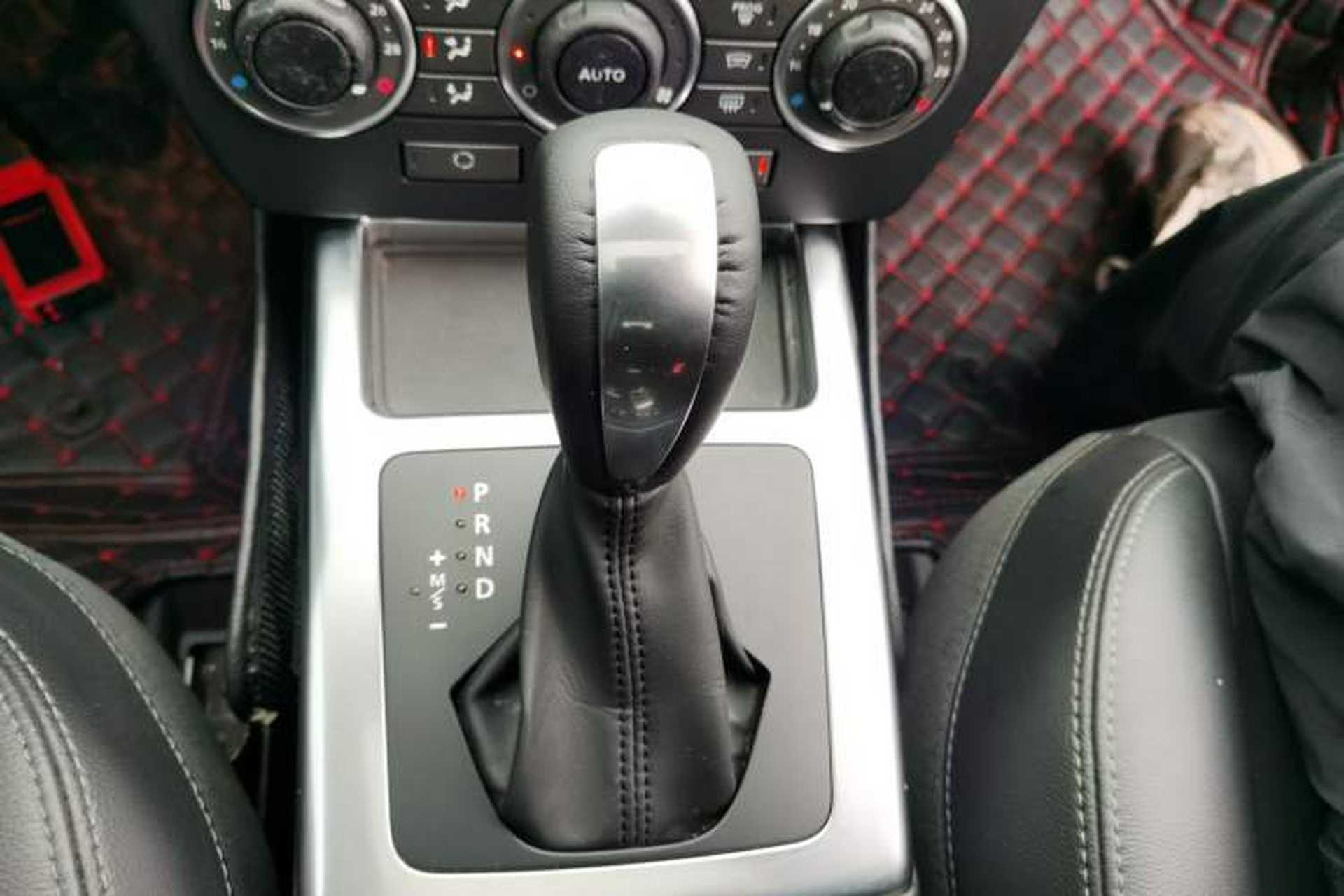 Used Land Rover Freelander 2 2015 2.0T Si4 XS Collection Edition Gear Lever
