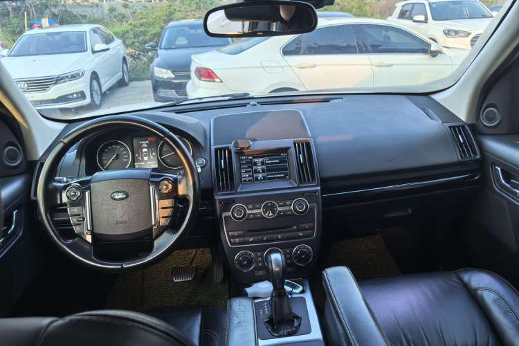 Used Land Rover Freelander 2 2015 2.0T Si4 HSE Luxury Collector's Edition Interior 1