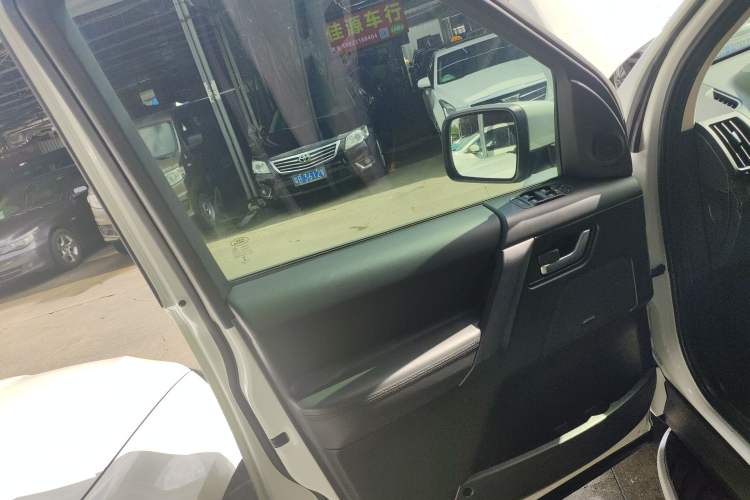 Used Land Rover Freelander 2 2015 2.0T Si4 XS Collection Edition Left Front Door Interior