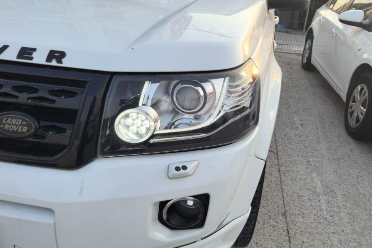Used Land Rover Freelander 2 2015 2.0T Si4 HSE Luxury Collector's Edition Left Front Headlight